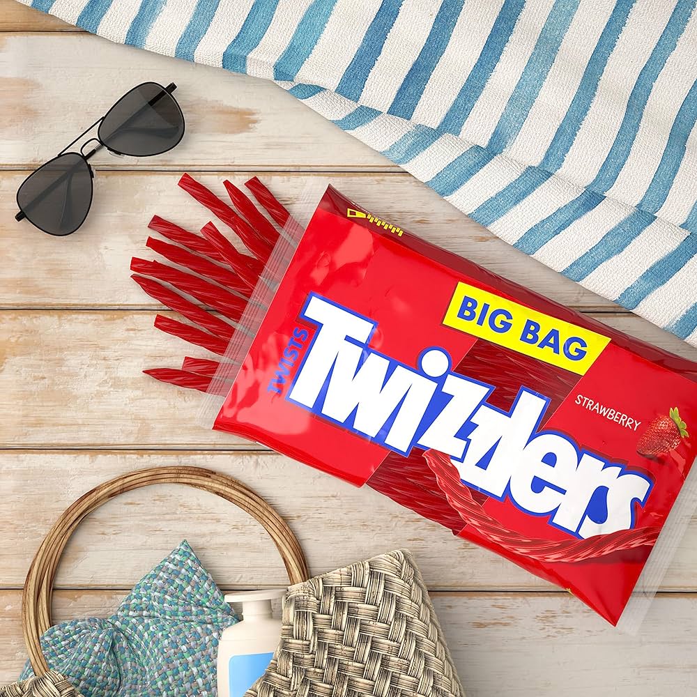 2種セット フレーバーズ ストロベリーツイスト ＆ チョコレートツイスト Amazon.com : TWIZZLERS Twists Strawberry Flavored Licorice